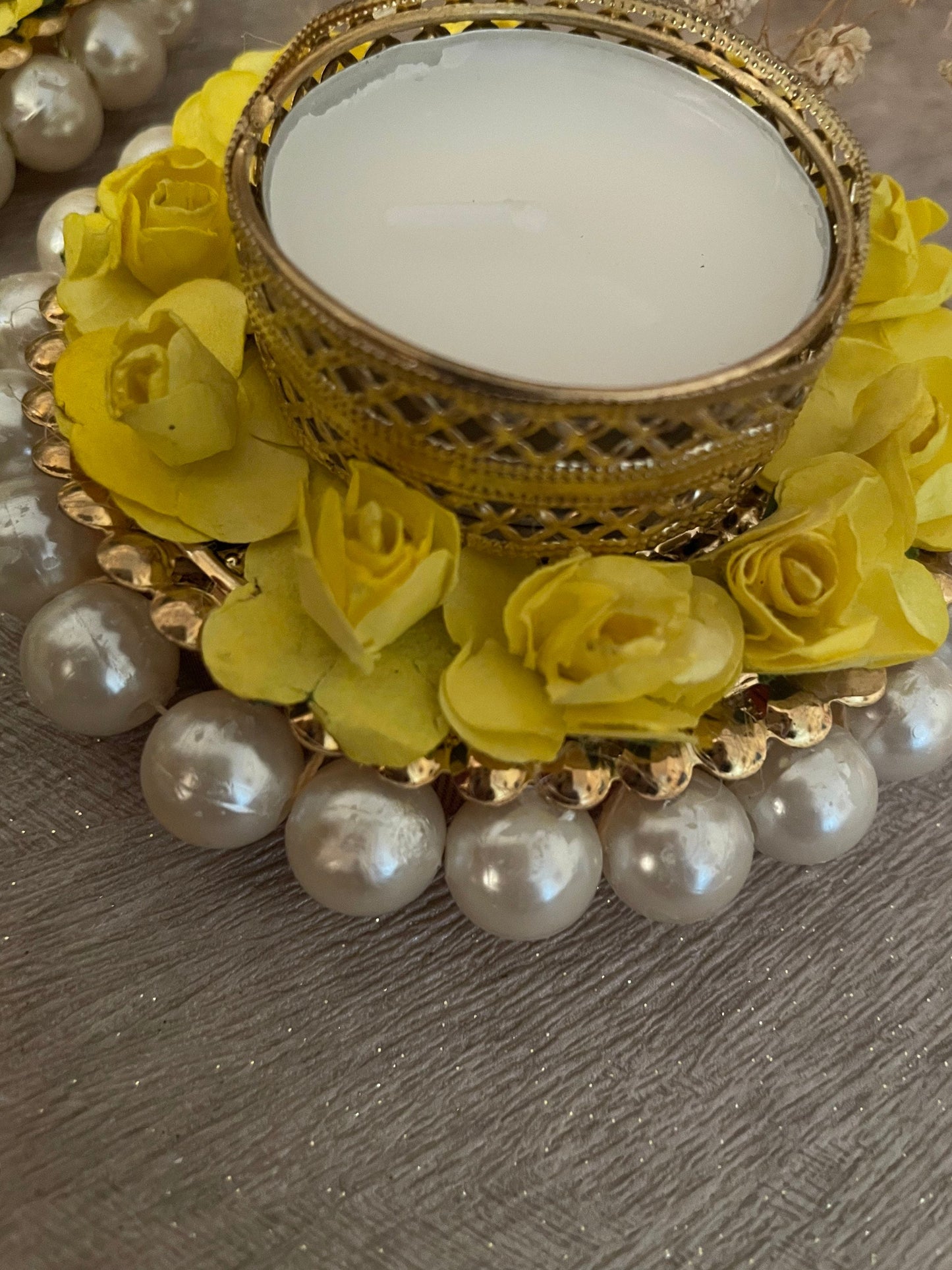 4 x Flower Diwali Christmas Tealight Holders Pearls Paper flowers Diyas Diva Gifting Home Decor House-Warming Decorating Mehendi