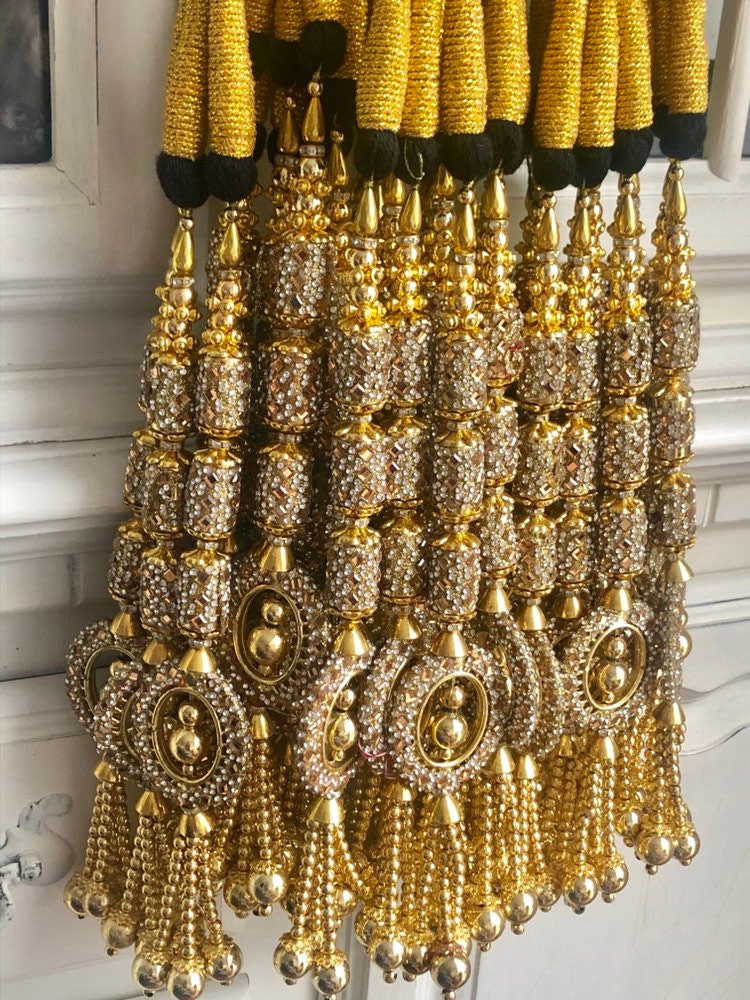 Diamanté Gold Paranda Parandi Parandey Punjabi Themed Weddings Phulkari Patiala Sangeet Mehendi Maiyoon