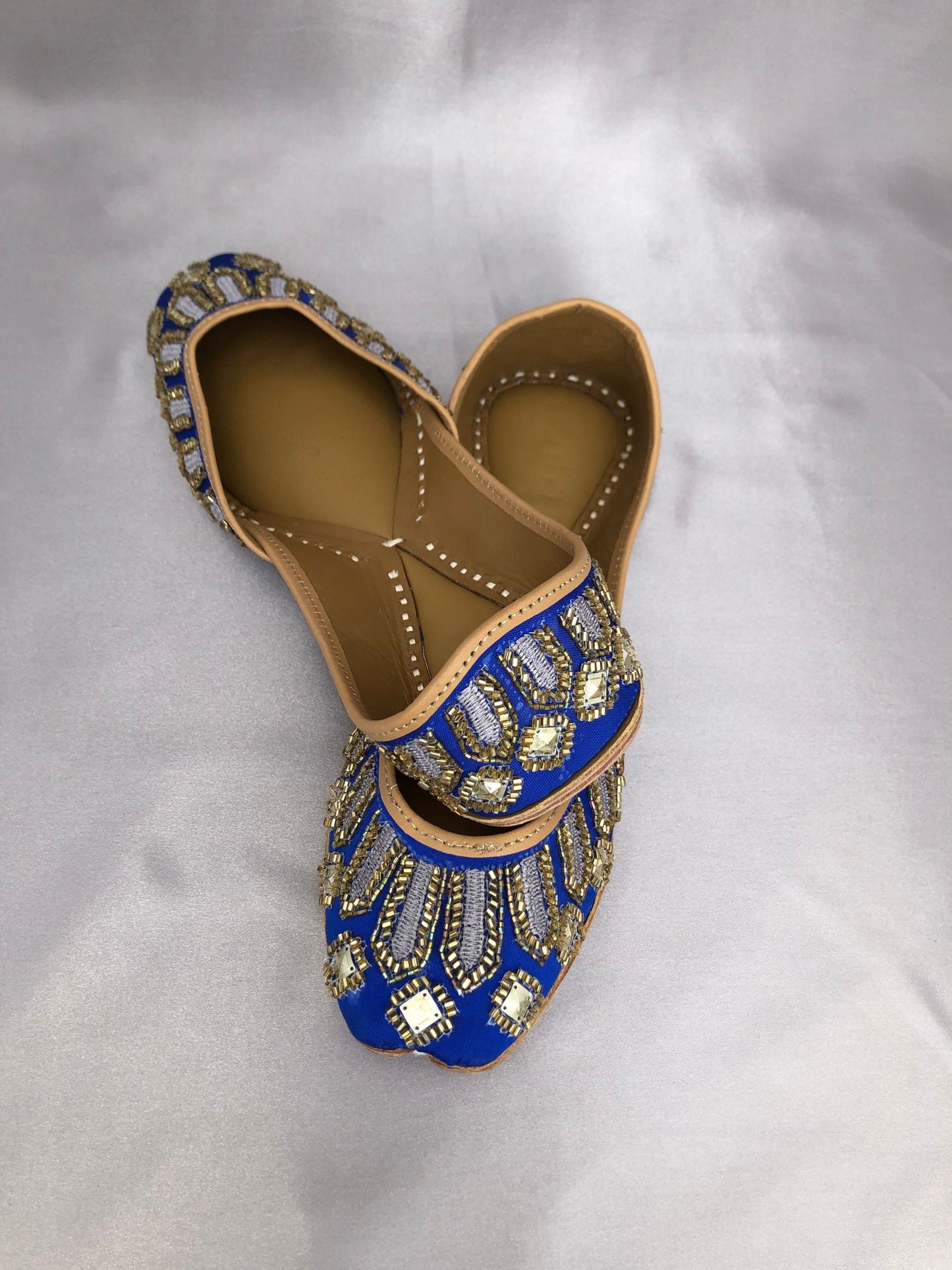 Blue Punjabi Jutti / Jooti with Pearls and Crystals Bride’s Wedding Shoes Various Sizes Available US 6/7/8. UK 4/5/6