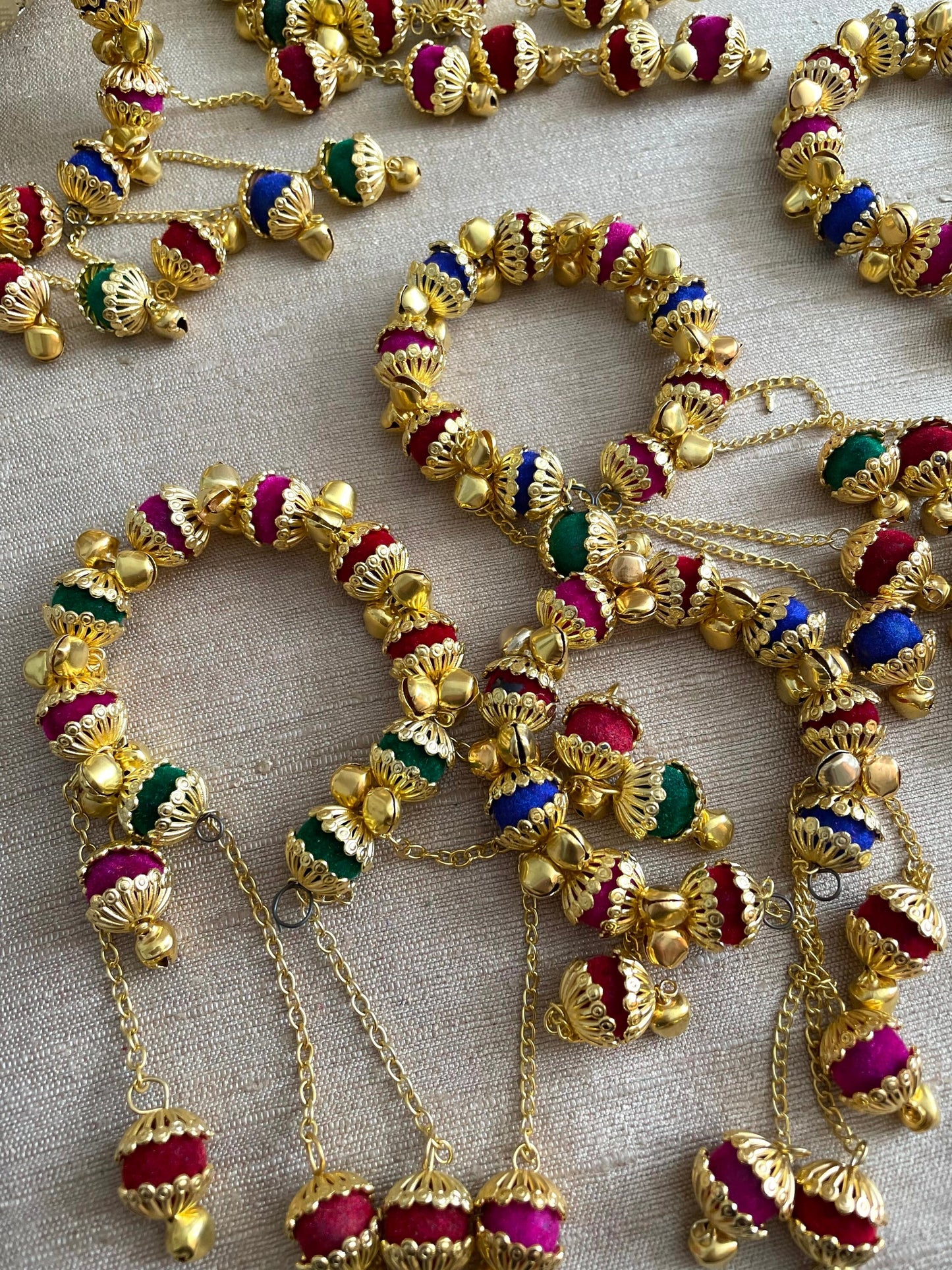 10 x Slip-on Gana Sangeet Mehndi Dholki Sangeet Ganey Ganaas Indian Wedding Bracelets Assorted colours Mehendi Mayoon Maiyan Mouli Kalava