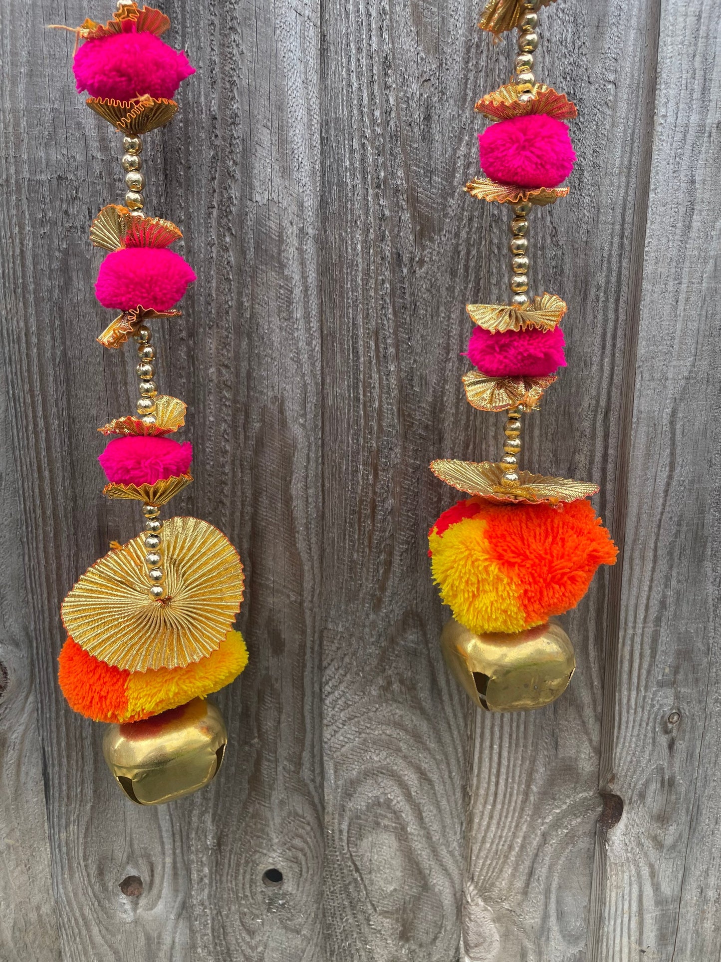 Pair of PomPom Ringing Cowbell Hanging Strings for Diwali Decor Garden Party Decoration Outdoor Backdrops Event Weddings Home Decor New Home