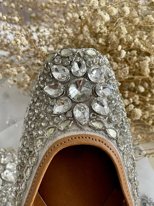 Silver Juttis Punjabi Jooti Women Shoes Khussa Embroidered pumps Bridal Shoes